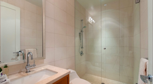 5a5f5a39760d5tz Portfolio 1516198457 L