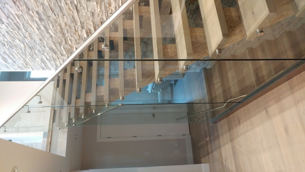 5a5f5d9fd8a72tz Portfolio 1516199327 L