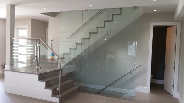 Interior Glass Wall/ Clips Installation